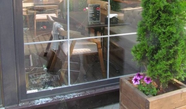 Дебоширу, разгромившему кафе в Барановичах, дали 3 года «химии» Дебоширу, разгромившему кафе в Барановичах, дали 3 года «химии»