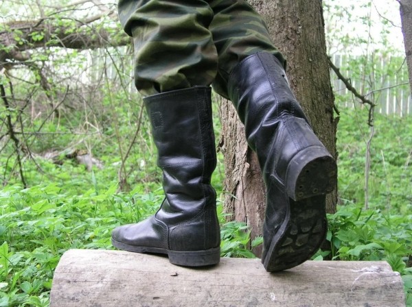 Сменил фамилию и покинул страну: призывника из Брестской области будут судить Сменил фамилию и покинул страну: призывника из Брестской области будут судить