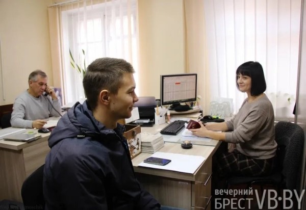 Повестка дня. Журналист «Вечерки» заглянул в мобилизационный отдел горвоенкомата Бреста Повестка дня. Журналист «Вечерки» заглянул в мобилизационный отдел горвоенкомата Бреста