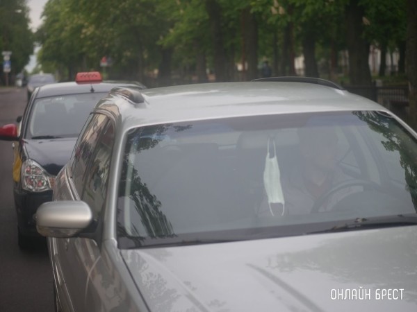 «"Пашу" по 260 часов в месяц»: как работают и сколько зарабатывают водители такси «"Пашу" по 260 часов в месяц»: как работают и сколько зарабатывают водители такси