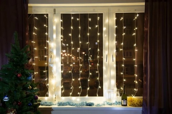 Сколько денег «съест» гирлянда? Спрашивает жительница Брестской области Сколько денег «съест» гирлянда? Спрашивает жительница Брестской области