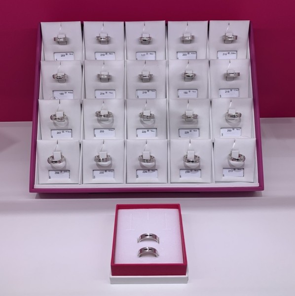 За подарками к Новому году в «Славия»! Новогодние скидки до 60% на все виды ювелирных украшений в Бресте За подарками к Новому году в «Славия»! Новогодние скидки до 60% на все виды ювелирных украшений в Бресте