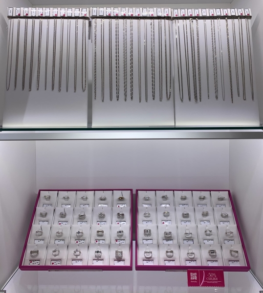 За подарками к Новому году в «Славия»! Новогодние скидки до 60% на все виды ювелирных украшений в Бресте За подарками к Новому году в «Славия»! Новогодние скидки до 60% на все виды ювелирных украшений в Бресте