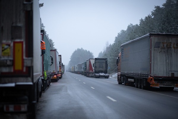 «Стою с осени». Водители о ситуации на границе «Стою с осени». Водители о ситуации на границе