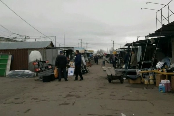 Таксист под предлогом поставки автомобильных запчастей обманул граждан на 105 000 рублей