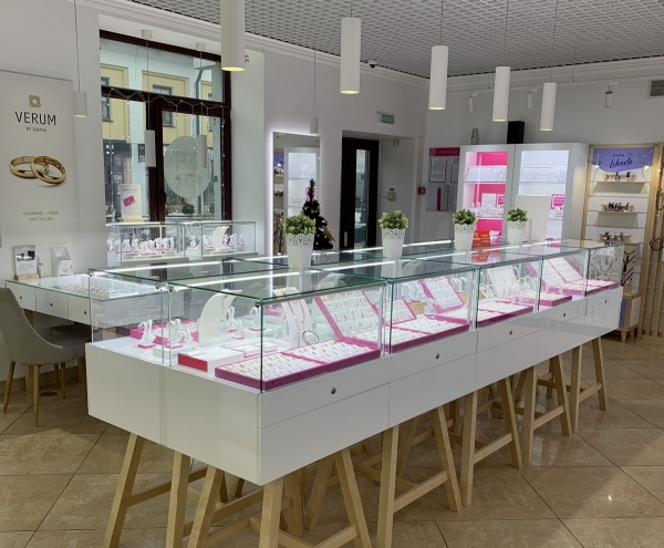 За подарками к Новому году в «Славия»! Новогодние скидки до 60% на все виды ювелирных украшений в Бресте За подарками к Новому году в «Славия»! Новогодние скидки до 60% на все виды ювелирных украшений в Бресте