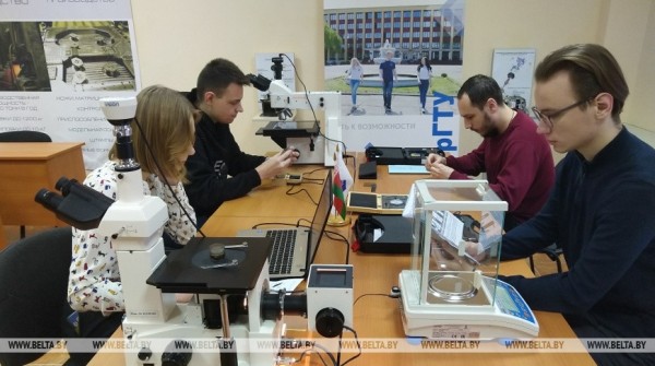 В Бресте открыли именную лабораторию Барановичского станкостроительного завода