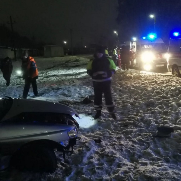 Четверо пьяных парней попали в ДТП в Барановичах Четверо пьяных парней попали в ДТП в Барановичах