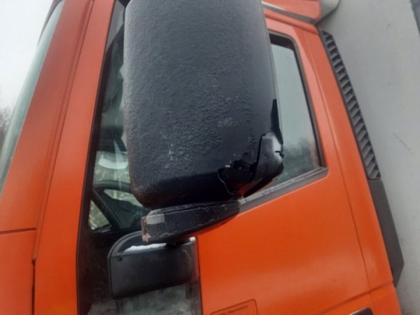 В Ляховичском районе при разъезде столкнулись два грузовых автомобиля: водитель одного из них скрылся с места ДТП В Ляховичском районе при разъезде столкнулись два грузовых автомобиля: водитель одного из них скрылся с места ДТП