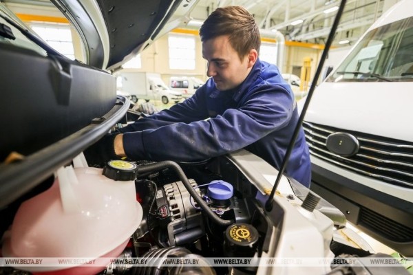 В Бресте дали старт белорусско-российскому проекту по сборке спецавтомобилей В Бресте дали старт белорусско-российскому проекту по сборке спецавтомобилей