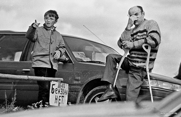 Тряпки и &laquo;крыша&raquo;. Как в Беларуси в 90-е дети мыли машины и зарабатывали неплохие деньги