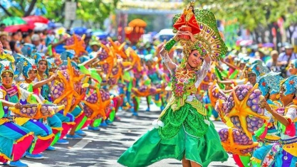 Денежные обряды, игра в лотерею, большой карнавал: как встречают Новый год в разных странах мира Денежные обряды, игра в лотерею, большой карнавал: как встречают Новый год в разных странах мира