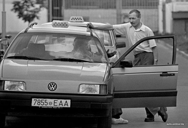 Тряпки и &laquo;крыша&raquo;. Как в Беларуси в 90-е дети мыли машины и зарабатывали неплохие деньги