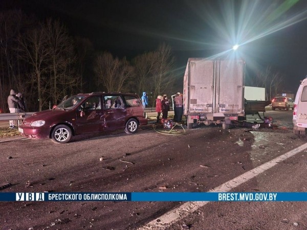 На М1 произошло серьёзное ДТП На М1 произошло серьёзное ДТП