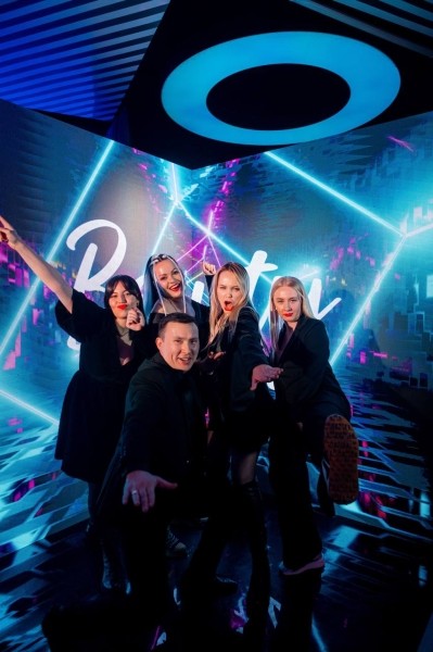 Масштабный БЬЮТИ-КОРПОРАТИВ прошел в Минске. Организатор вечеринки и свадебный стилист-визажист из Бреста рассказали, как это было Масштабный БЬЮТИ-КОРПОРАТИВ прошел в Минске. Организатор вечеринки и свадебный стилист-визажист из Бреста рассказали, как это было