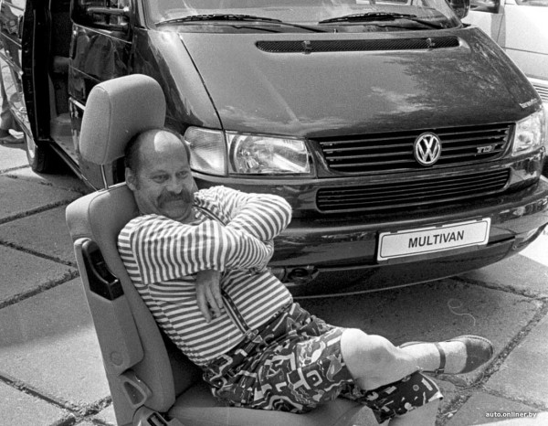 Тряпки и &laquo;крыша&raquo;. Как в Беларуси в 90-е дети мыли машины и зарабатывали неплохие деньги