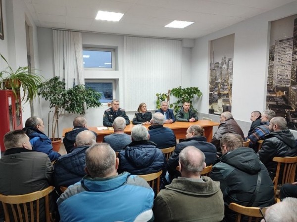 В Бресте сотрудники ГАИ встретились с водителями машин скорой помощи В Бресте сотрудники ГАИ встретились с водителями машин скорой помощи