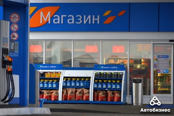 От «проще взять ссобойку» до «заезжаю регулярно». Что водители думают о еде на АЗС? От «проще взять ссобойку» до «заезжаю регулярно». Что водители думают о еде на АЗС?
