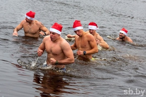 Заплывы моржей по Мухавцу организуют в Бресте 14 января Заплывы моржей по Мухавцу организуют в Бресте 14 января