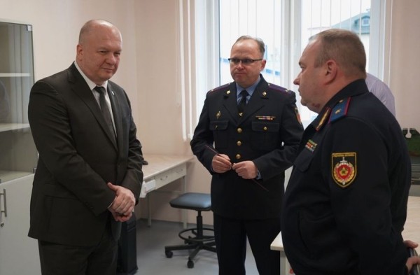 Сотрудники Пинского межрайонного отдела Госкомитета судебных экспертиз отметили новоселье