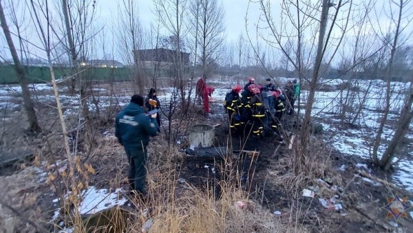 В Гомеле из колодца спасли мужчину. Смотрите видео и фото В Гомеле из колодца спасли мужчину. Смотрите видео и фото