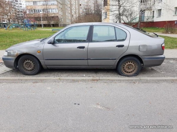 Не быстро, но работает! Белорус &laquo;изобрел&raquo; способ легально избавить двор от автохлама
