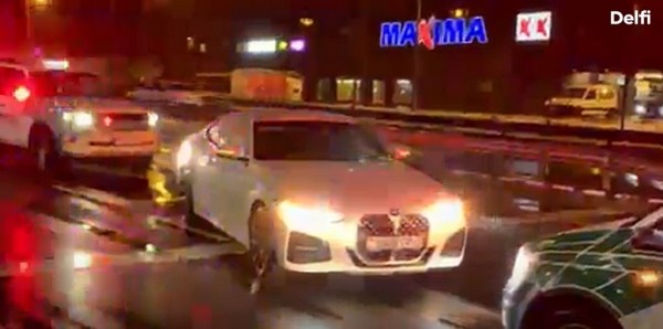 СМИ: «У белоруса в Литве угнали BMW, перед этим его избили» СМИ: «У белоруса в Литве угнали BMW, перед этим его избили»