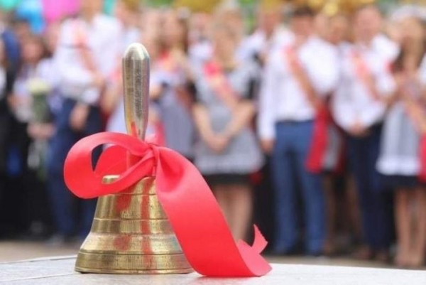 22-летний белорус заключал договоры на проведение выпускных, обманув 350 студентов 22-летний белорус заключал договоры на проведение выпускных, обманув 350 студентов