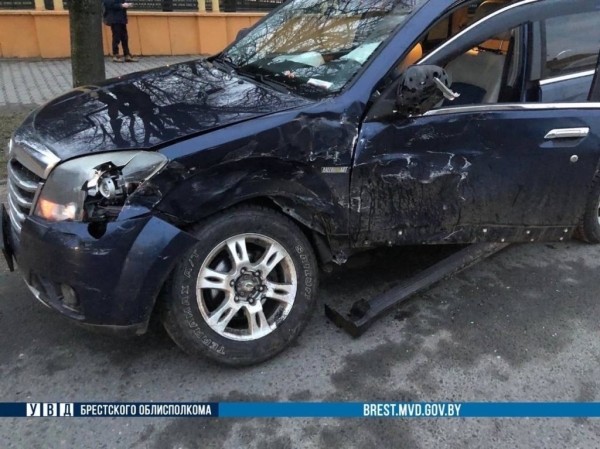 Автобус, маршрутка и автомобиль попали в Барановичах в ДТП Автобус, маршрутка и автомобиль попали в Барановичах в ДТП