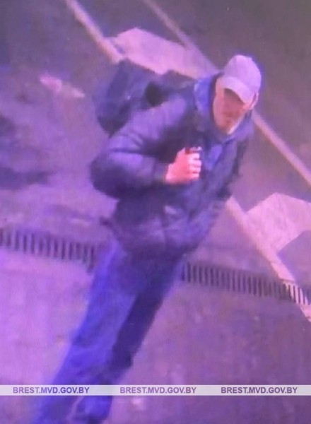 Находился на АЗС. В Бресте милиция ищет мужчину Находился на АЗС. В Бресте милиция ищет мужчину