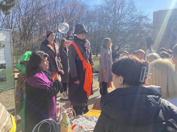 Стало известно, что за &laquo;движ&raquo; сейчас на улице у горисполкома в Бресте