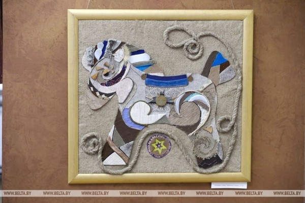 Выставка «Песні зямлі маёй» открылась в Бресте Выставка «Песні зямлі маёй» открылась в Бресте