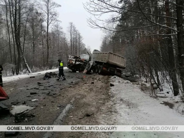 Жена и дочь погибшего водителя отсудили у его работодателя моральный вред. Не согласились с суммой и снова пошли в суд Жена и дочь погибшего водителя отсудили у его работодателя моральный вред. Не согласились с суммой и снова пошли в суд
