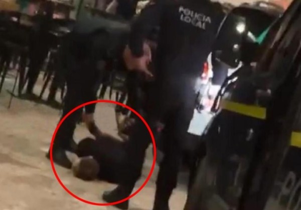 Белорус на Porsche устроил переполох на пешеходной улице в Испании Белорус на Porsche устроил переполох на пешеходной улице в Испании