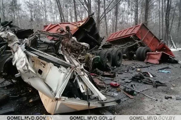 Жена и дочь погибшего водителя отсудили у его работодателя моральный вред. Не согласились с суммой и снова пошли в суд Жена и дочь погибшего водителя отсудили у его работодателя моральный вред. Не согласились с суммой и снова пошли в суд
