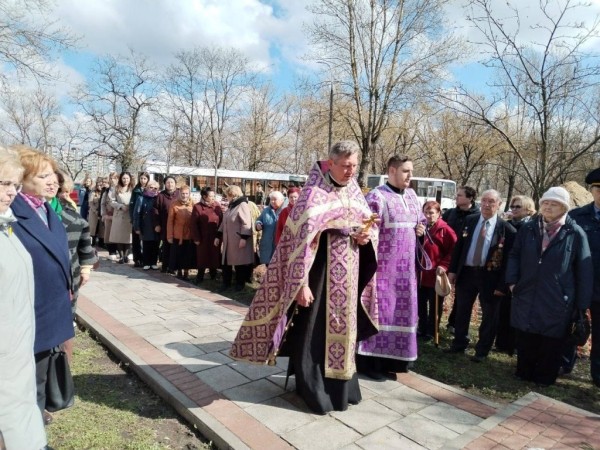 На Гарнизонном кладбище Бреста почтили память узников и жертв концлагерей и гетто На Гарнизонном кладбище Бреста почтили память узников и жертв концлагерей и гетто