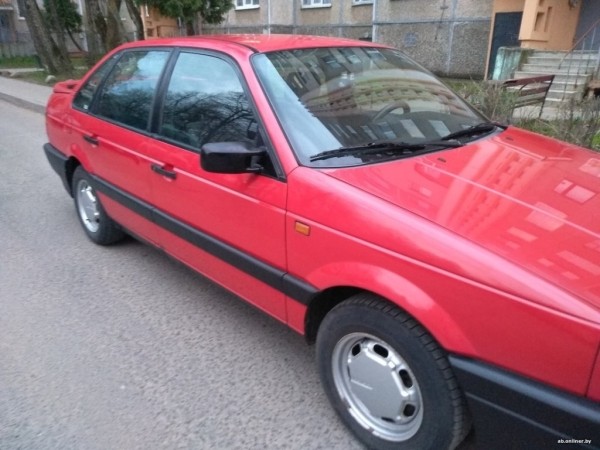 Найден Volkswagen Passat B3 в состоянии, близком к идеальному. Сколько просит за него владелец? Найден Volkswagen Passat B3 в состоянии, близком к идеальному. Сколько просит за него владелец?