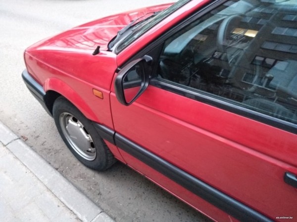 Найден Volkswagen Passat B3 в состоянии, близком к идеальному. Сколько просит за него владелец? Найден Volkswagen Passat B3 в состоянии, близком к идеальному. Сколько просит за него владелец?