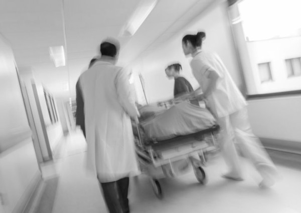 Житель Кобринского района проломил череп женщине, без спроса позвонившей его девушке Житель Кобринского района проломил череп женщине, без спроса позвонившей его девушке