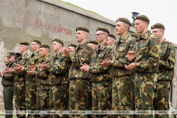 Церемония увольнения в запас военнослужащих срочной службы прошла в Бресте