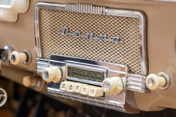 Посмотрите, какую «Волгу» отыскали в гараже у белоруса Посмотрите, какую «Волгу» отыскали в гараже у белоруса