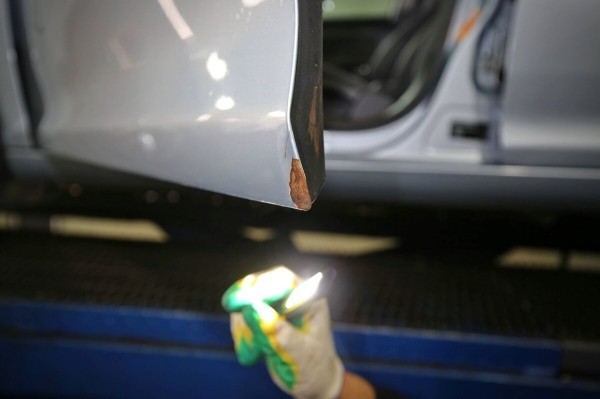 «Брал новым у дилера в 2009 году». Белорус показал VW Jetta 1.9 TDI, который до сих пор обслуживает у «официалов» «Брал новым у дилера в 2009 году». Белорус показал VW Jetta 1.9 TDI, который до сих пор обслуживает у «официалов»