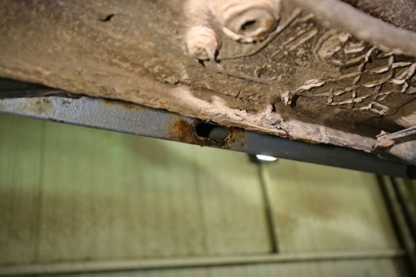 «Брал новым у дилера в 2009 году». Белорус показал VW Jetta 1.9 TDI, который до сих пор обслуживает у «официалов» «Брал новым у дилера в 2009 году». Белорус показал VW Jetta 1.9 TDI, который до сих пор обслуживает у «официалов»