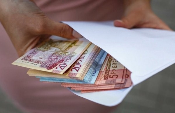 В Лиде уборщица зарабатывала 7 тысяч рублей в месяц. Фирмой заинтересовалась налоговая. Что было дальше В Лиде уборщица зарабатывала 7 тысяч рублей в месяц. Фирмой заинтересовалась налоговая. Что было дальше