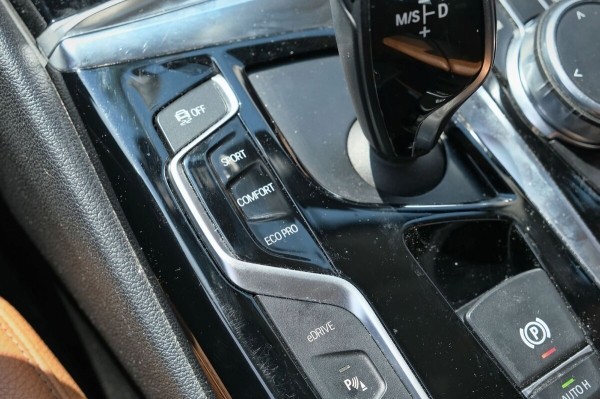 «За рулевую рейку — 850 евро, ступичный подшипник — $250». Белорус о владении BMW 530e (G30) и его обслуживании «За рулевую рейку — 850 евро, ступичный подшипник — $250». Белорус о владении BMW 530e (G30) и его обслуживании