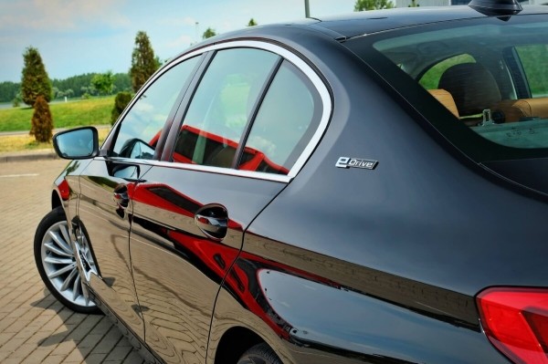 «За рулевую рейку — 850 евро, ступичный подшипник — $250». Белорус о владении BMW 530e (G30) и его обслуживании «За рулевую рейку — 850 евро, ступичный подшипник — $250». Белорус о владении BMW 530e (G30) и его обслуживании