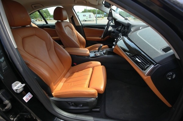 «За рулевую рейку — 850 евро, ступичный подшипник — $250». Белорус о владении BMW 530e (G30) и его обслуживании «За рулевую рейку — 850 евро, ступичный подшипник — $250». Белорус о владении BMW 530e (G30) и его обслуживании