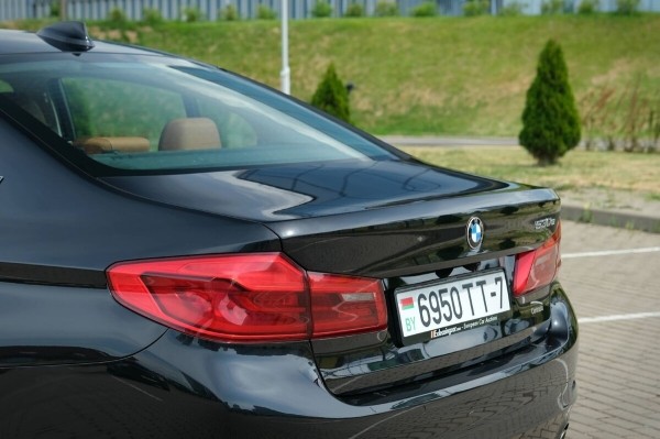 «За рулевую рейку — 850 евро, ступичный подшипник — $250». Белорус о владении BMW 530e (G30) и его обслуживании «За рулевую рейку — 850 евро, ступичный подшипник — $250». Белорус о владении BMW 530e (G30) и его обслуживании