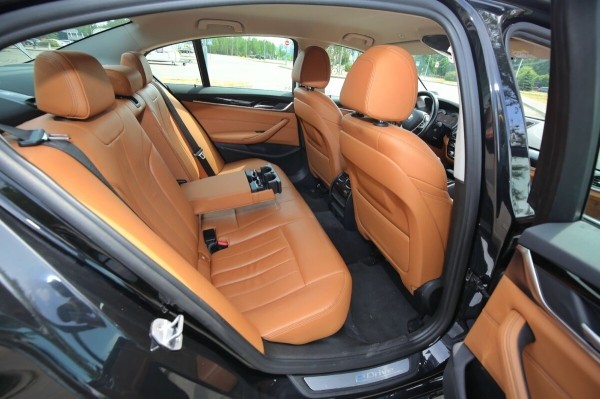 «За рулевую рейку — 850 евро, ступичный подшипник — $250». Белорус о владении BMW 530e (G30) и его обслуживании «За рулевую рейку — 850 евро, ступичный подшипник — $250». Белорус о владении BMW 530e (G30) и его обслуживании