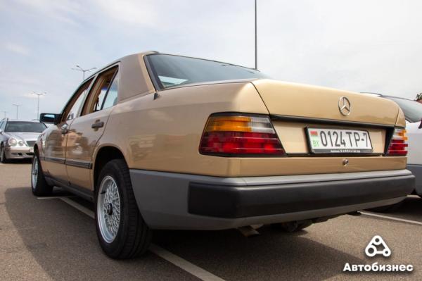 «Нет года выпуска, есть состояние». В Беларуси владельцы старых Mercedes собрались на большую встречу «Нет года выпуска, есть состояние». В Беларуси владельцы старых Mercedes собрались на большую встречу